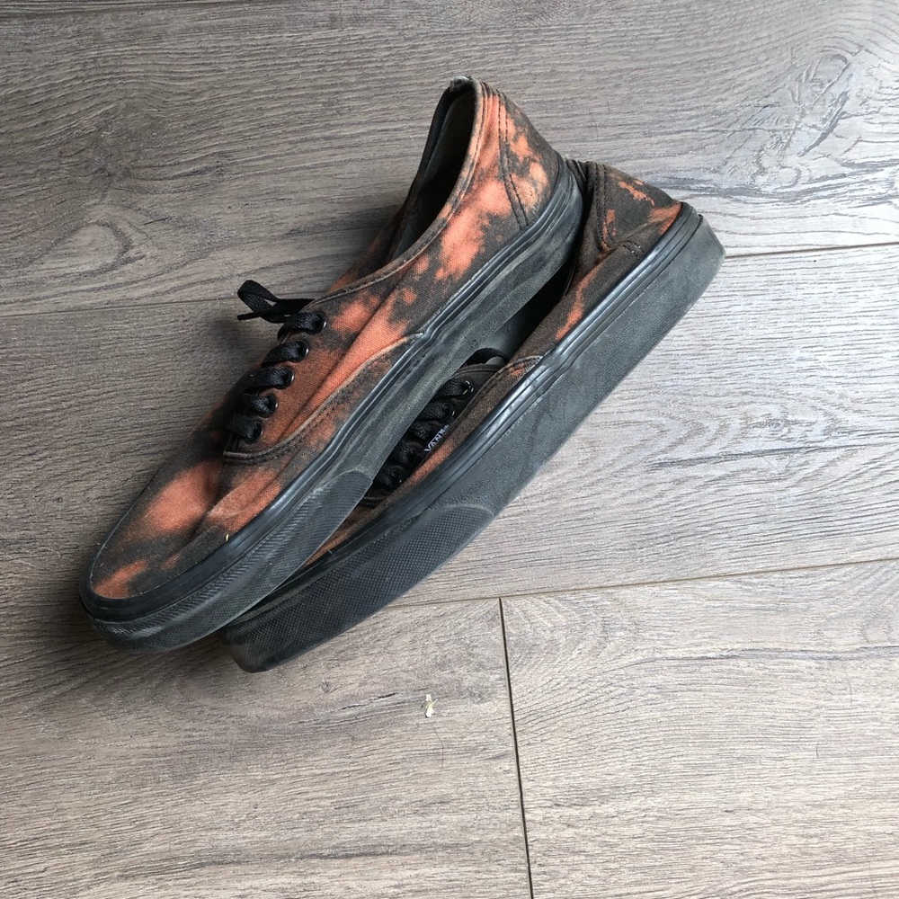 Vans - Picture 2 of 5